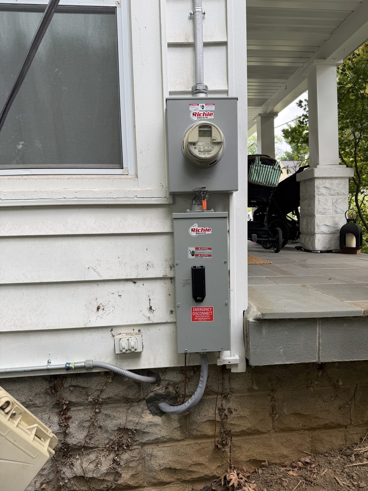 200 AMP Panel Upgrade / Service Upgrade - photo 2 by Richie Electric